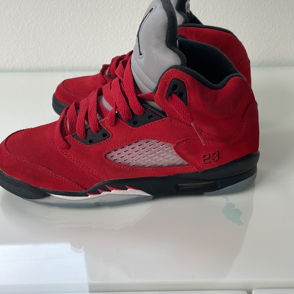 Air Jordan 5 Retro - Picture 2 of 8
